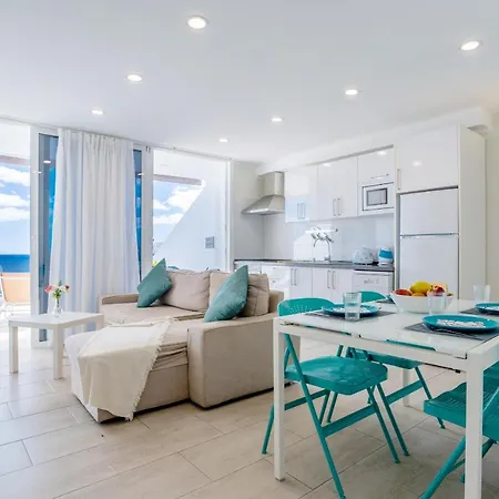 Horizon Apartments Colinas Del Sol, Terraza Con Vistas Al Mar Y Piscina Compartida Apartment *